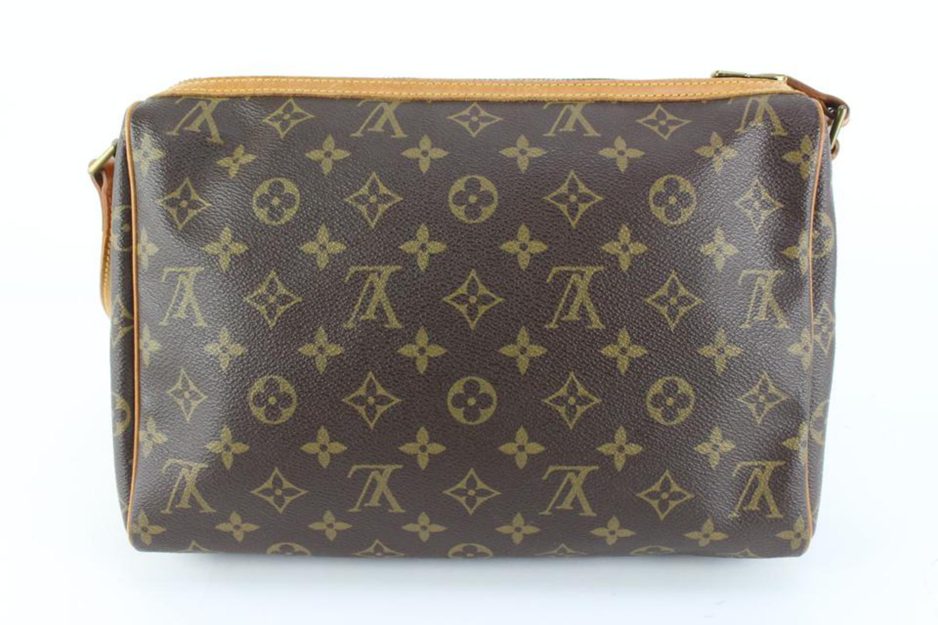 Louis Vuitton Rare Vintage Monogram Tuileries Crossbody 16lz513s In Fair Condition In Dix hills, NY