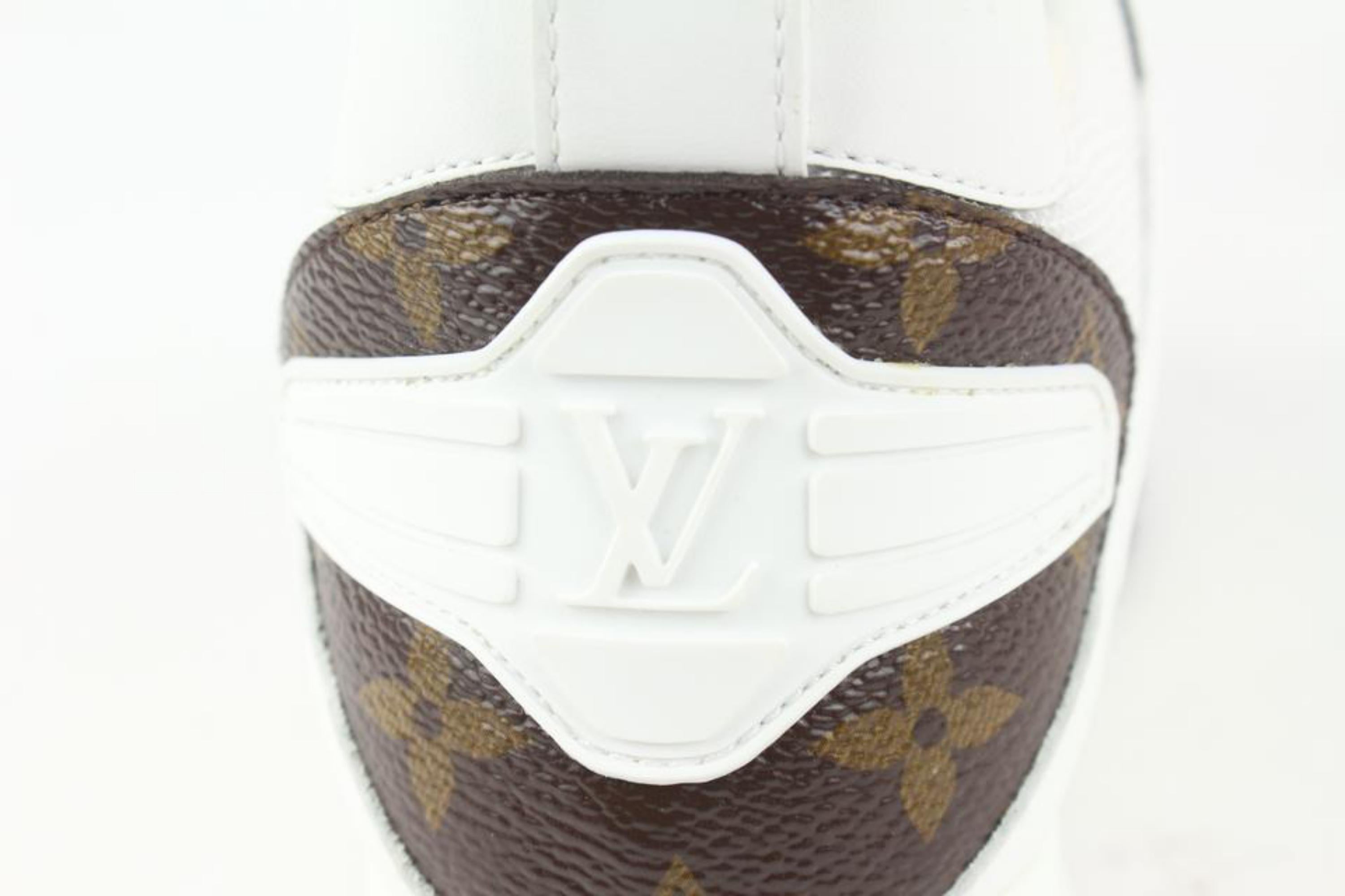 Louis Vuitton Rare Women's Size 35 White x Brown Monogram Run Away Sneaker 1012l For Sale 3