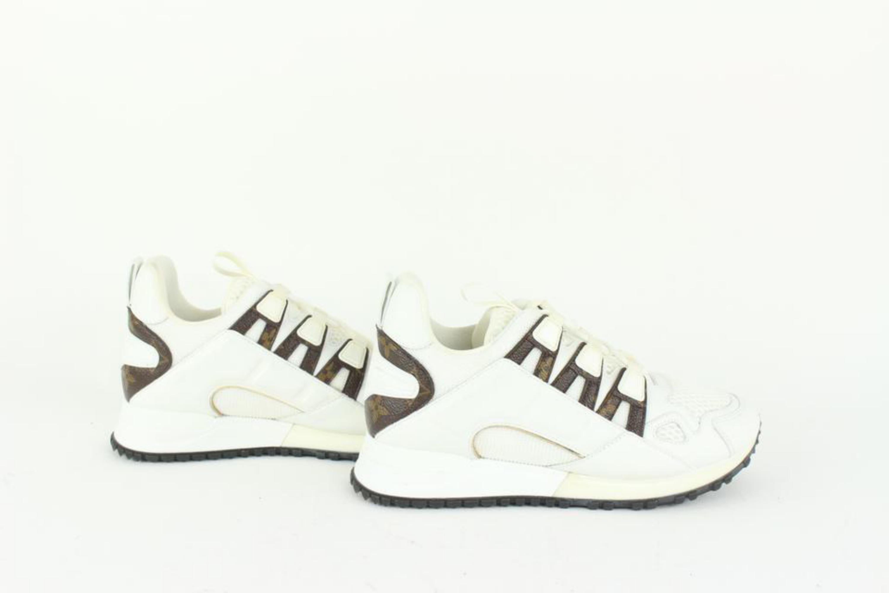 Louis Vuitton Seltene Damen Größe 35 Weiß x Braun Monogramm Run Away Sneaker 1012l im Angebot 5