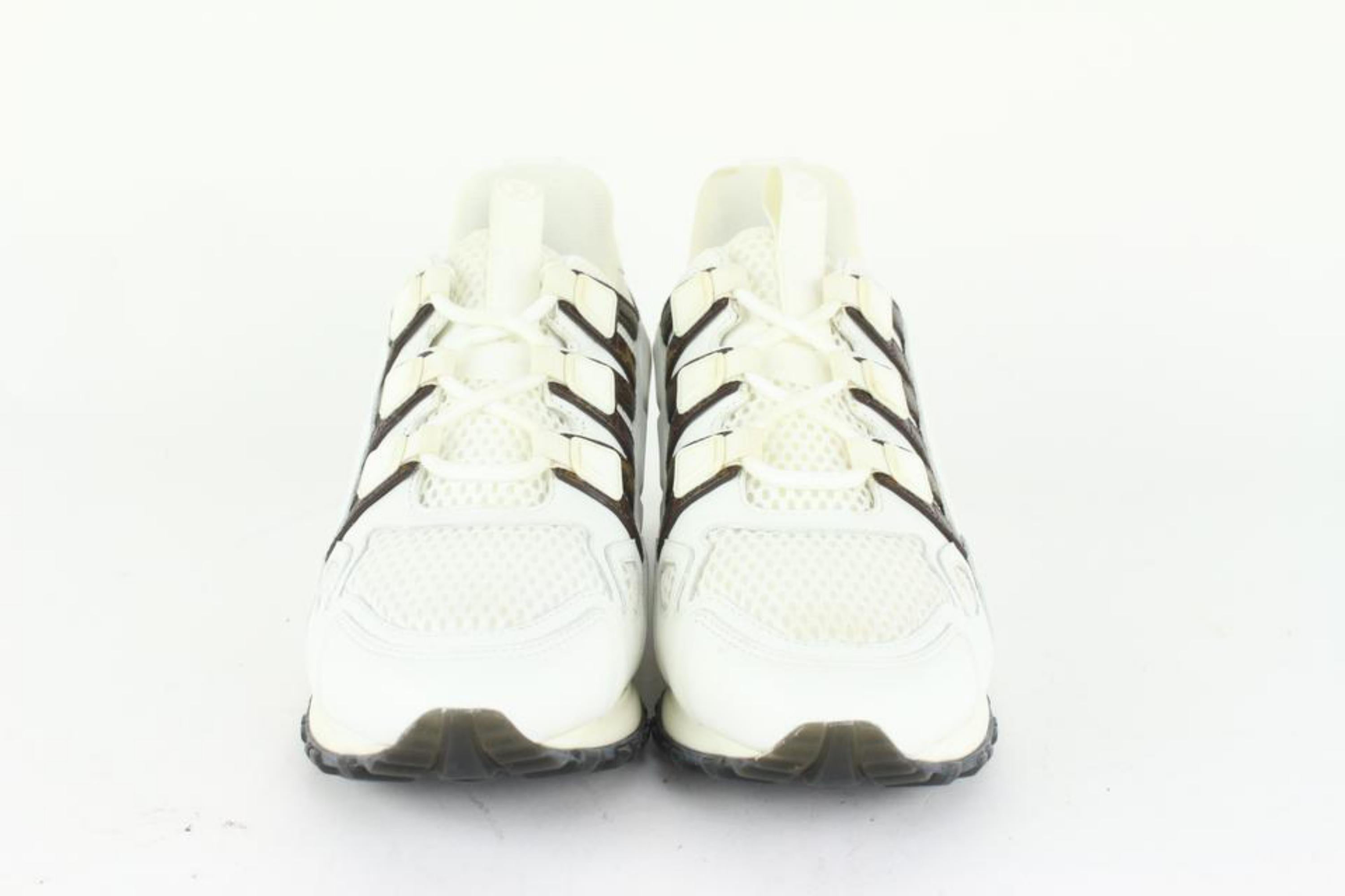 Louis Vuitton Seltene Damen Größe 35 Weiß x Braun Monogramm Run Away Sneaker 1012l im Angebot 6