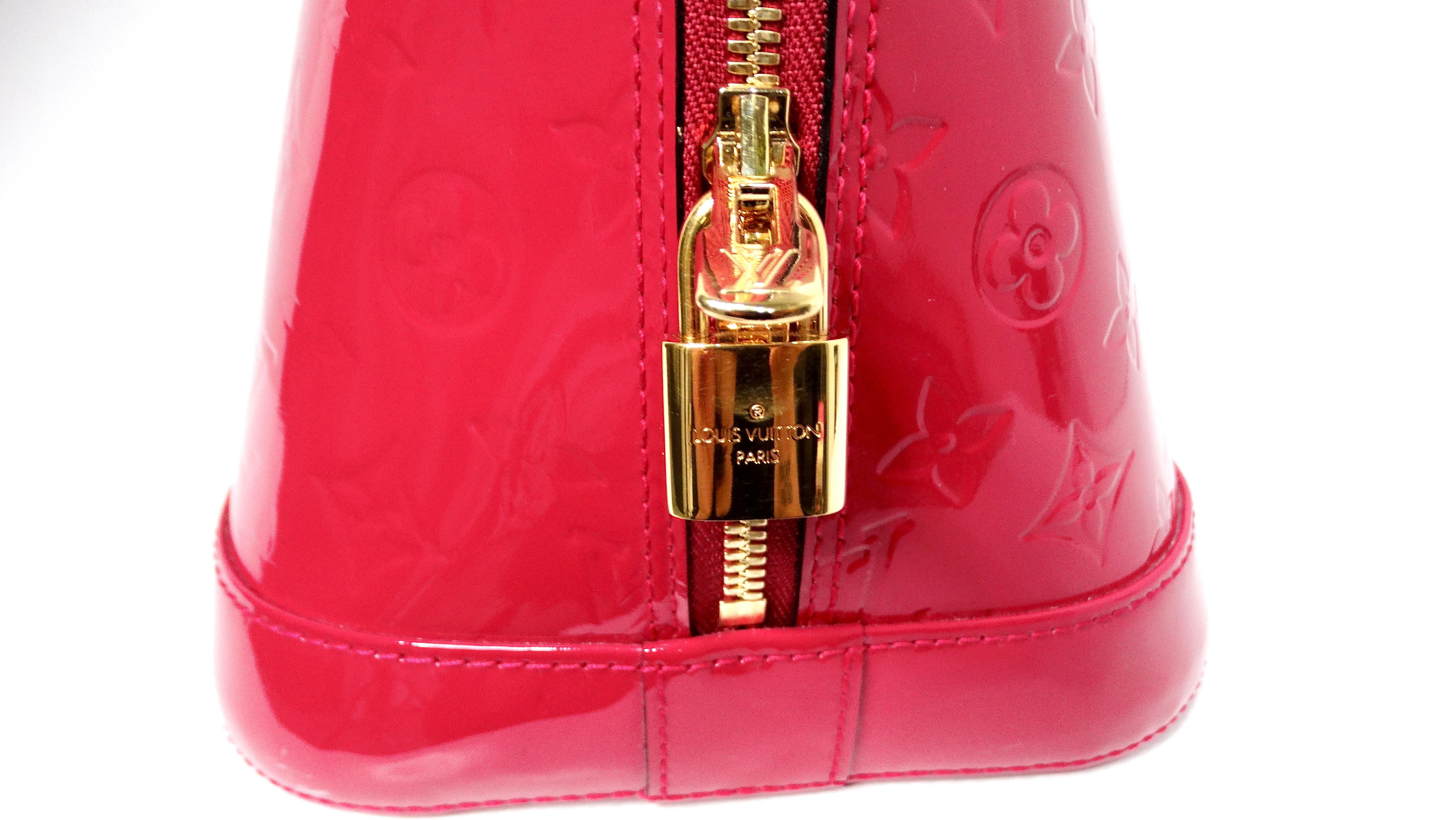 Louis Vuitton Rasberry Alma Monogram Vernis Patent Leather Handbag en venta 2