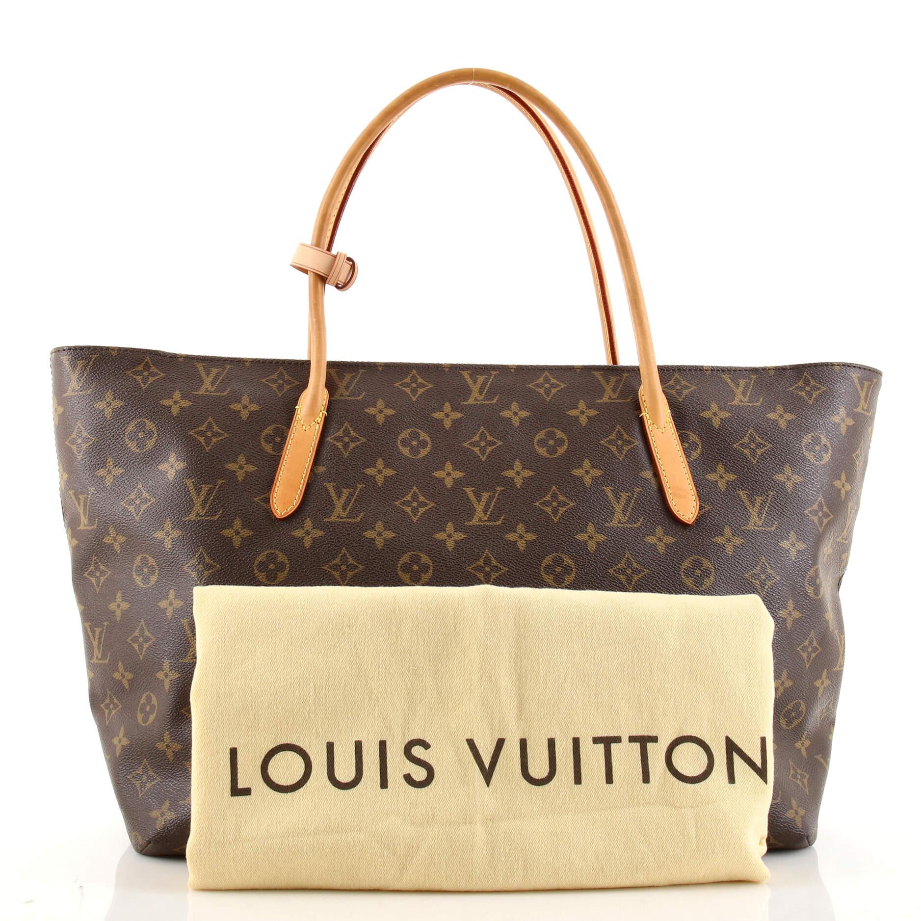 Condition: Good. Wear on base corners and opening edges, creasing on exterior, heavy darkening, wear, scuffs and water stains on handle. Cracking on handle wax edges, wear and marks in interior, scratches and tarnish on hardware.
Accessories: