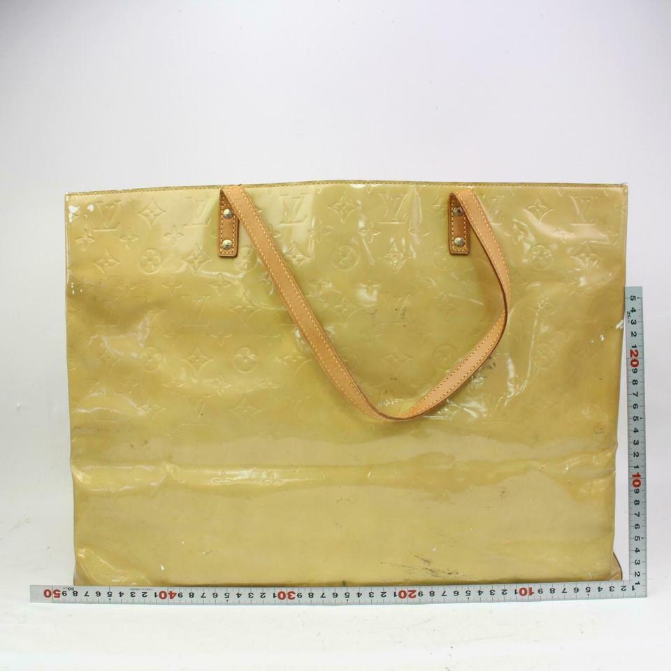 Louis Vuitton Reade Gm 870967 Yellow-green Monogram Vernis Leather Tote In Good Condition For Sale In Dix hills, NY