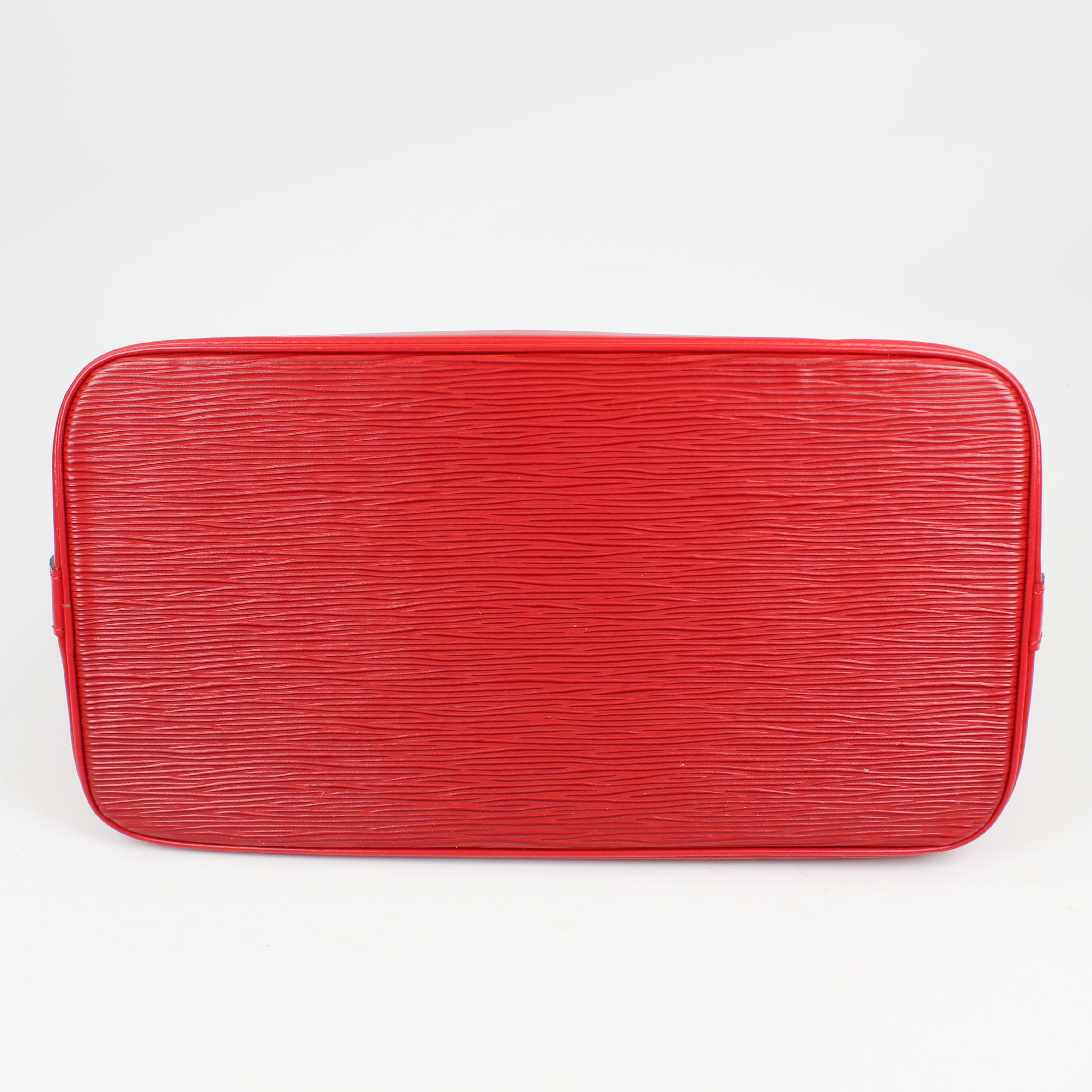 Louis Vuitton Red Alma Epi leather handbag For Sale 11