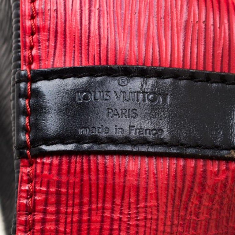 Vintage Louis Vuitton Nice Beauty Black Epi Leather Travel Case + Strap at  1stDibs