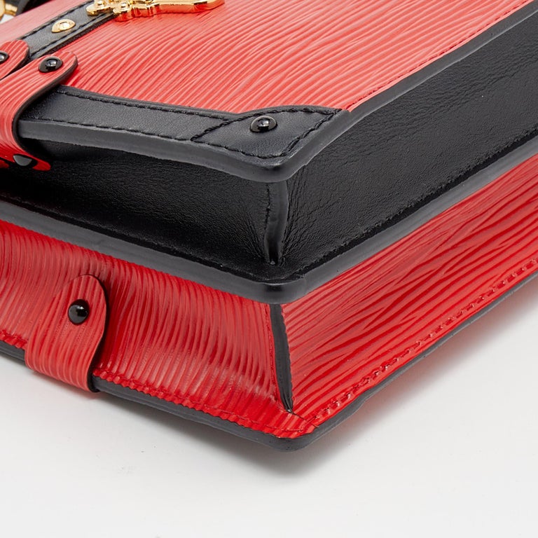 Louis Vuitton Red/Black Epi Leather Petite Malle Clutch