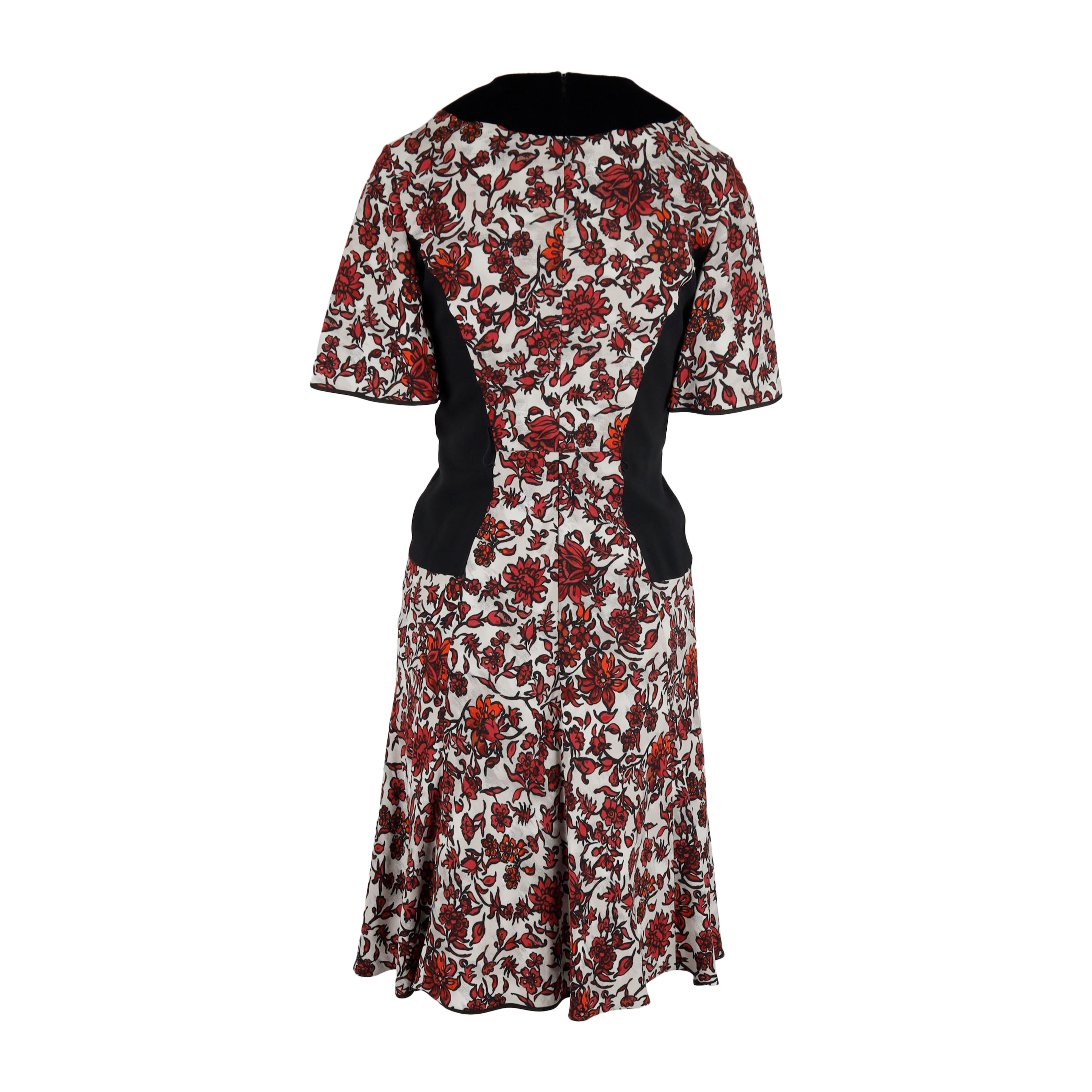Louis Vuitton Red Black Floral Printed Dress For Sale 2