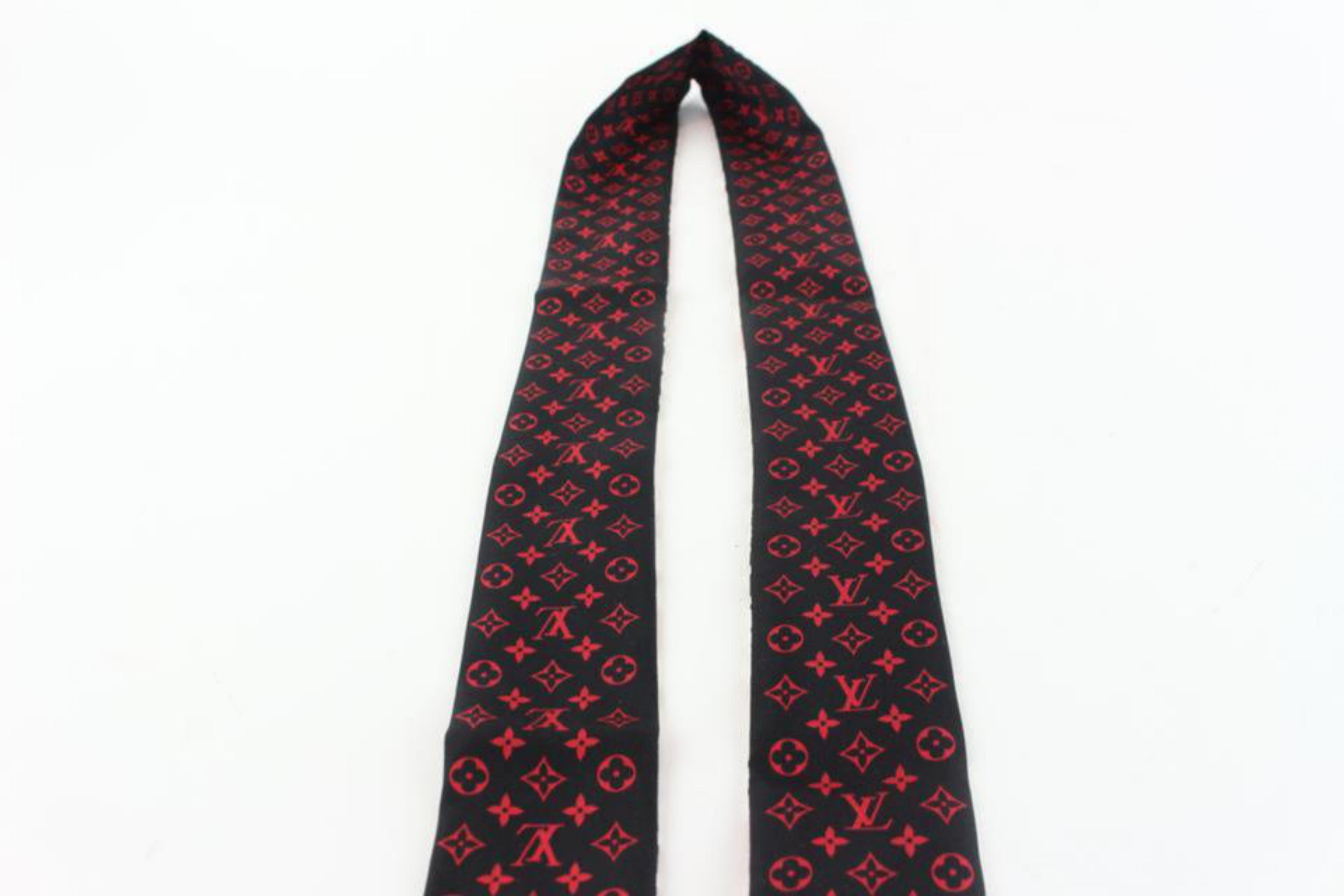 louis vuitton red scarf monogram