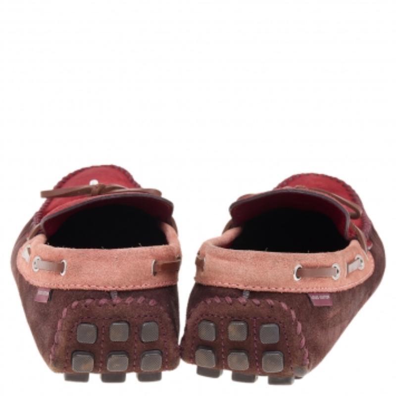 These loafers from the House of Louis Vuitton will grant you never-ending comfort and style. They are made from red-brown suede and leather on the exterior, with a bow accent perched on the vamps. They are made in a slip-on style and are very