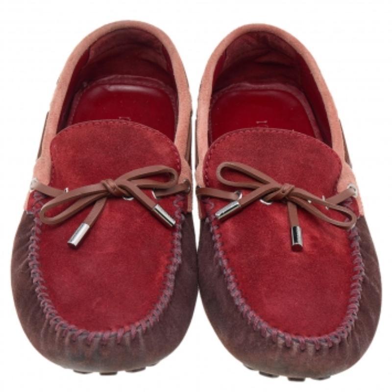 Louis Vuitton Red/Brown Suede And Leather Bow Loafers Size 44 In Good Condition In Dubai, Al Qouz 2