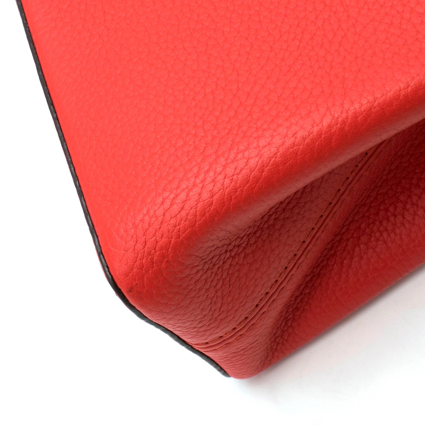 Louis Vuitton Red Capucines BB Shoulder Bag For Sale 8