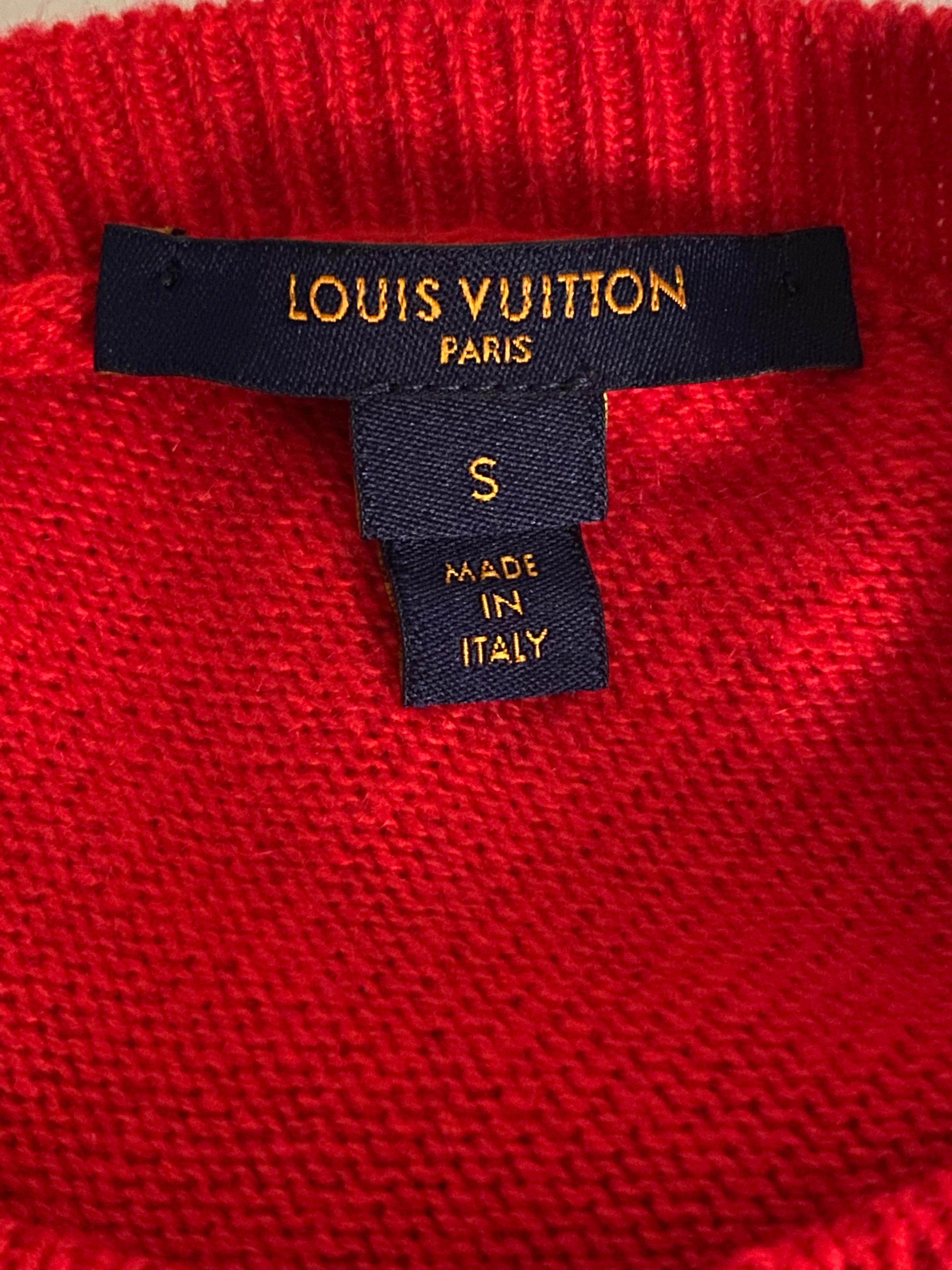 Louis Vuitton Red Cashmere Pullover Sweater Size S In Excellent Condition In Beverly Hills, CA