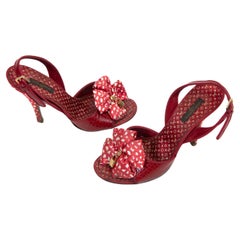 Louis Vuitton Rote Kroko geprägte Leder bedruckte Seide Schleife Schloss Charm Detail Sling