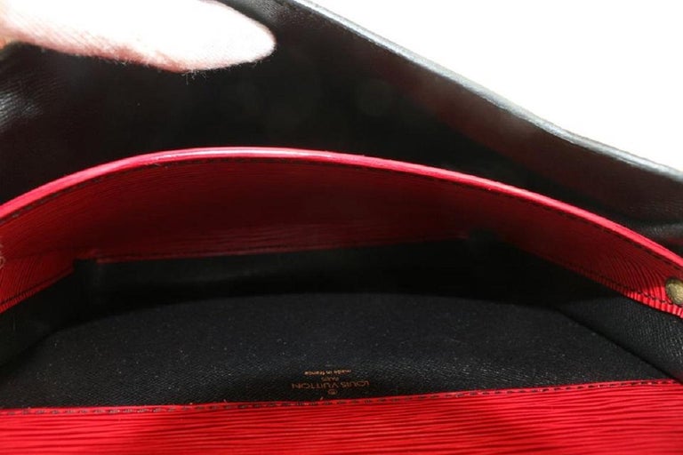 Women's Louis Vuitton Red Epi Leather Cartouchiere Crossbody Bag 225lvs210 For Sale