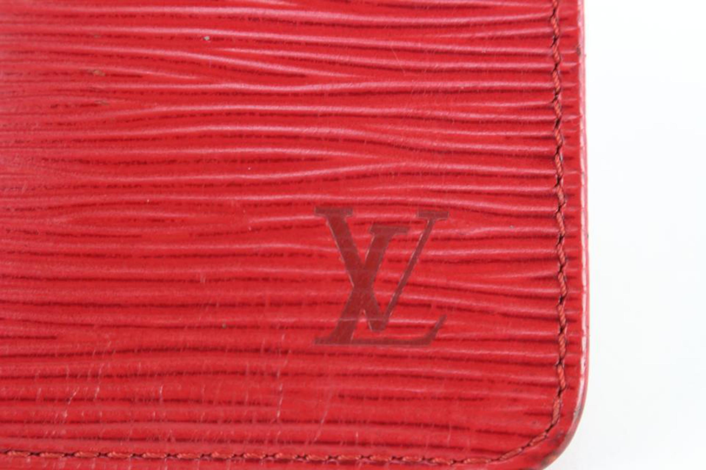 Louis Vuitton Red Epi Leather Key Pouch Coin Purse Pochette Cles69lz718s In Fair Condition For Sale In Dix hills, NY