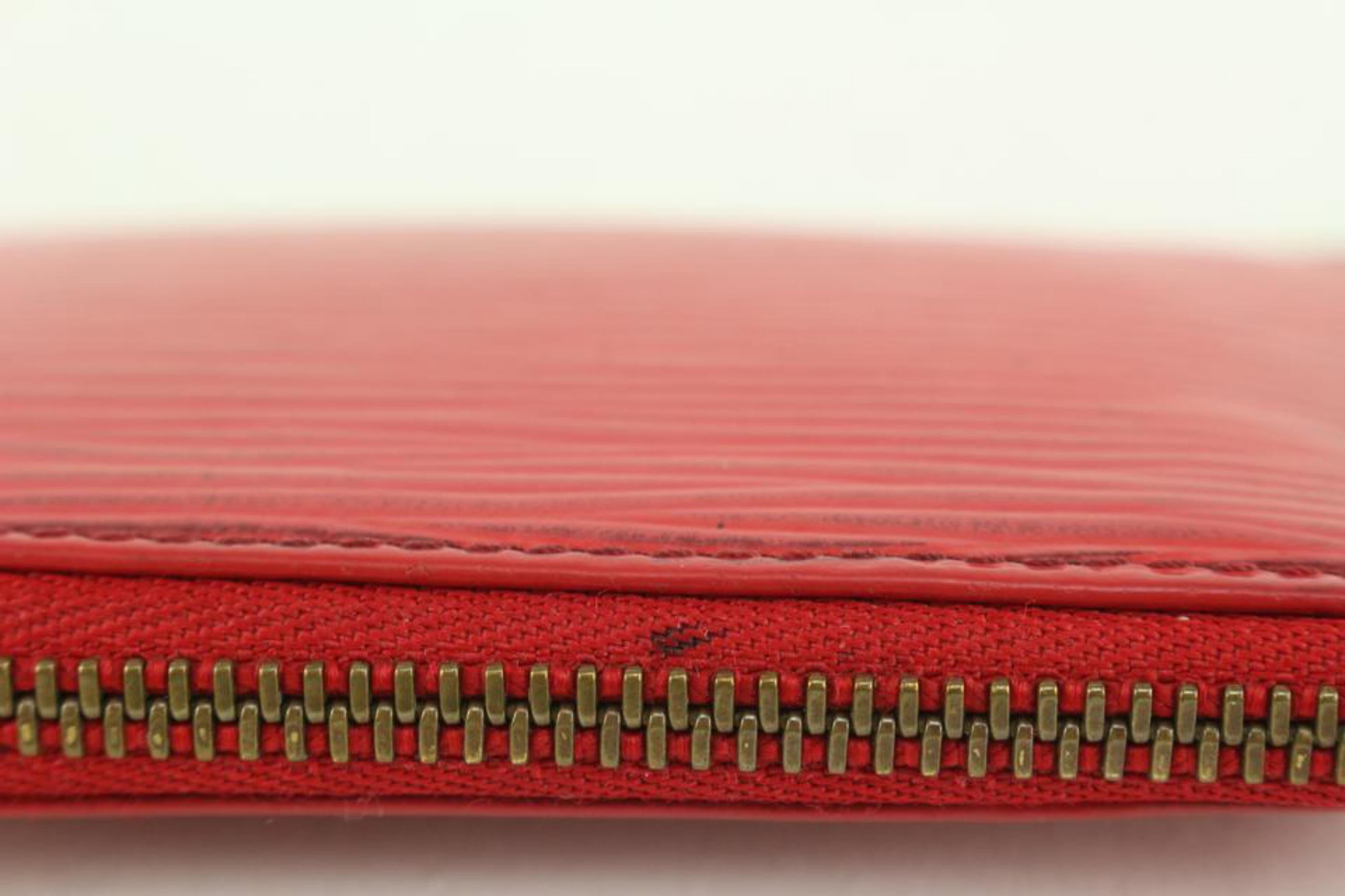 Louis Vuitton Red Epi Leather Key Pouch Pochette Cles 104lv33 In Fair Condition In Dix hills, NY