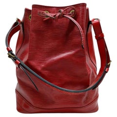 Rote Epi Leder Noe GM Bucket Hobo-Tasche mit Kordelzug 863261 von Louis Vuitton