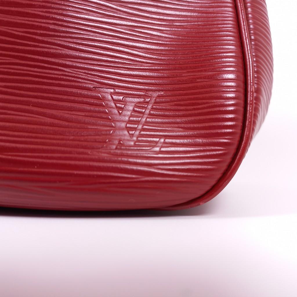 Women's Louis Vuitton Red Epi Leather Passy GM Shoulder Bag