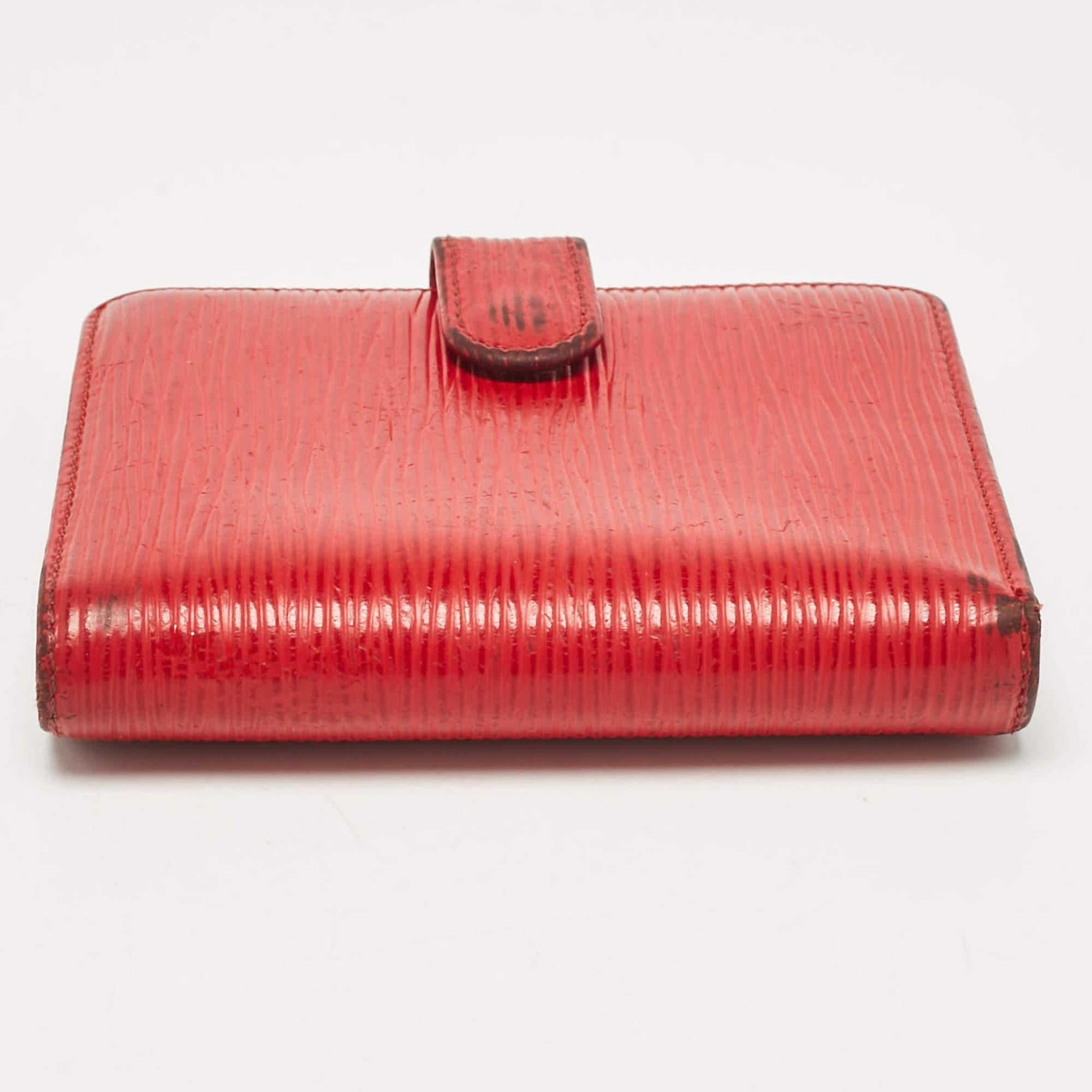 Portafoglio compatto Louis Vuitton in pelle di Epi rosso Porte Billets in vendita 2