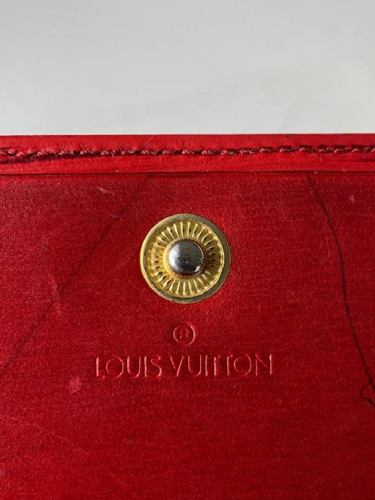 Rouge Louis Vuitton - Portefeuille long Sarah en cuir épi rouge 7lav60 en vente