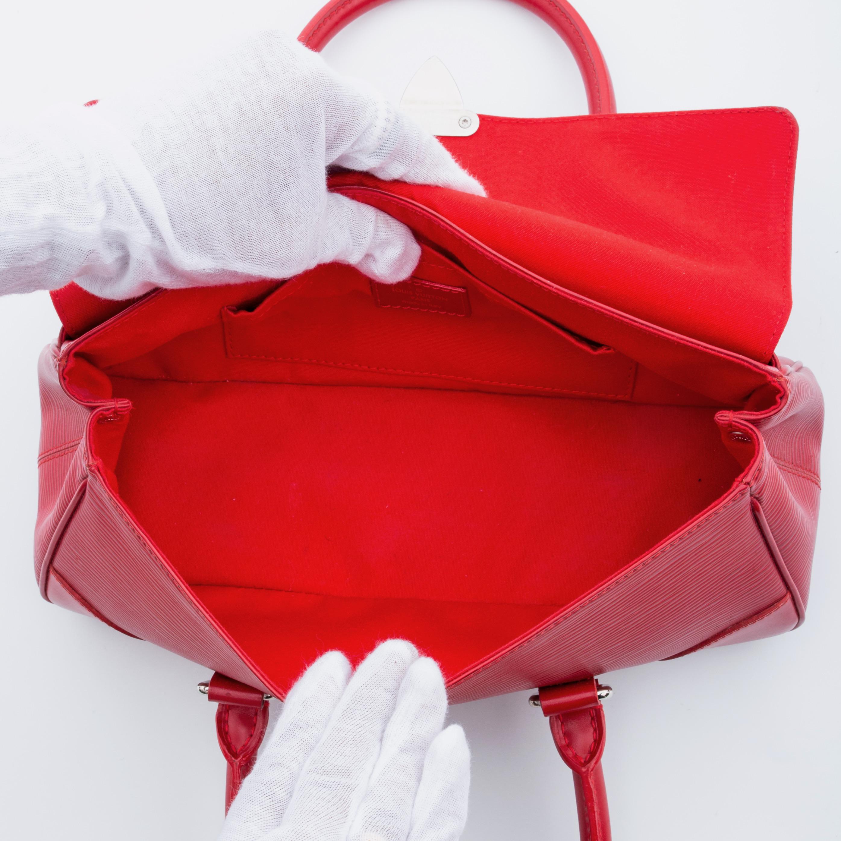 Women's or Men's Louis Vuitton Red Epi Leather Segur PM Handbag (2005) For Sale