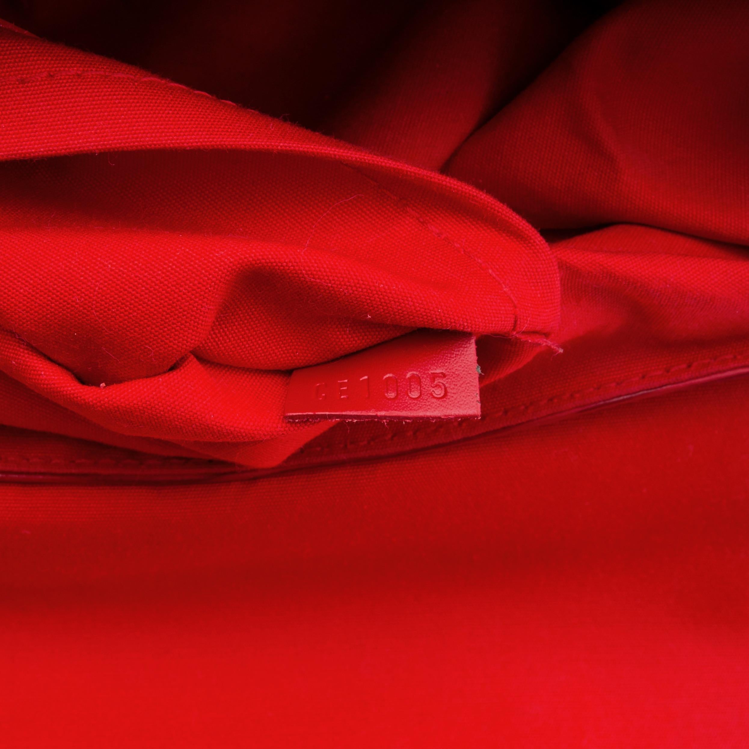 Louis Vuitton Red Epi Leather Segur PM Handbag (2005) For Sale 1