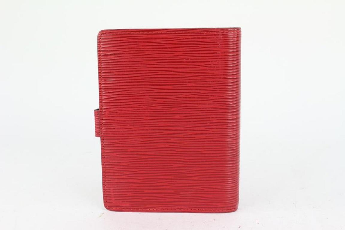 Louis Vuitton Red Epi Leather Small Ring Agenda PM Diary Cover 170lv730 In Good Condition For Sale In Dix hills, NY