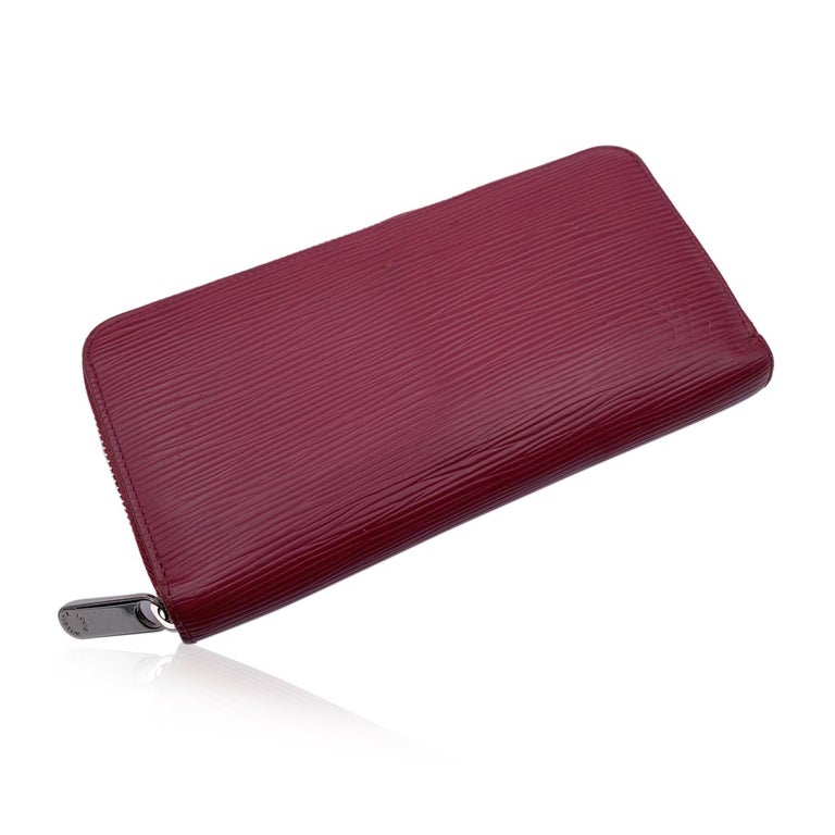Louis Vuitton Red Epi Leather Zippy Long Continental Wallet In Good Condition In Rome, Rome