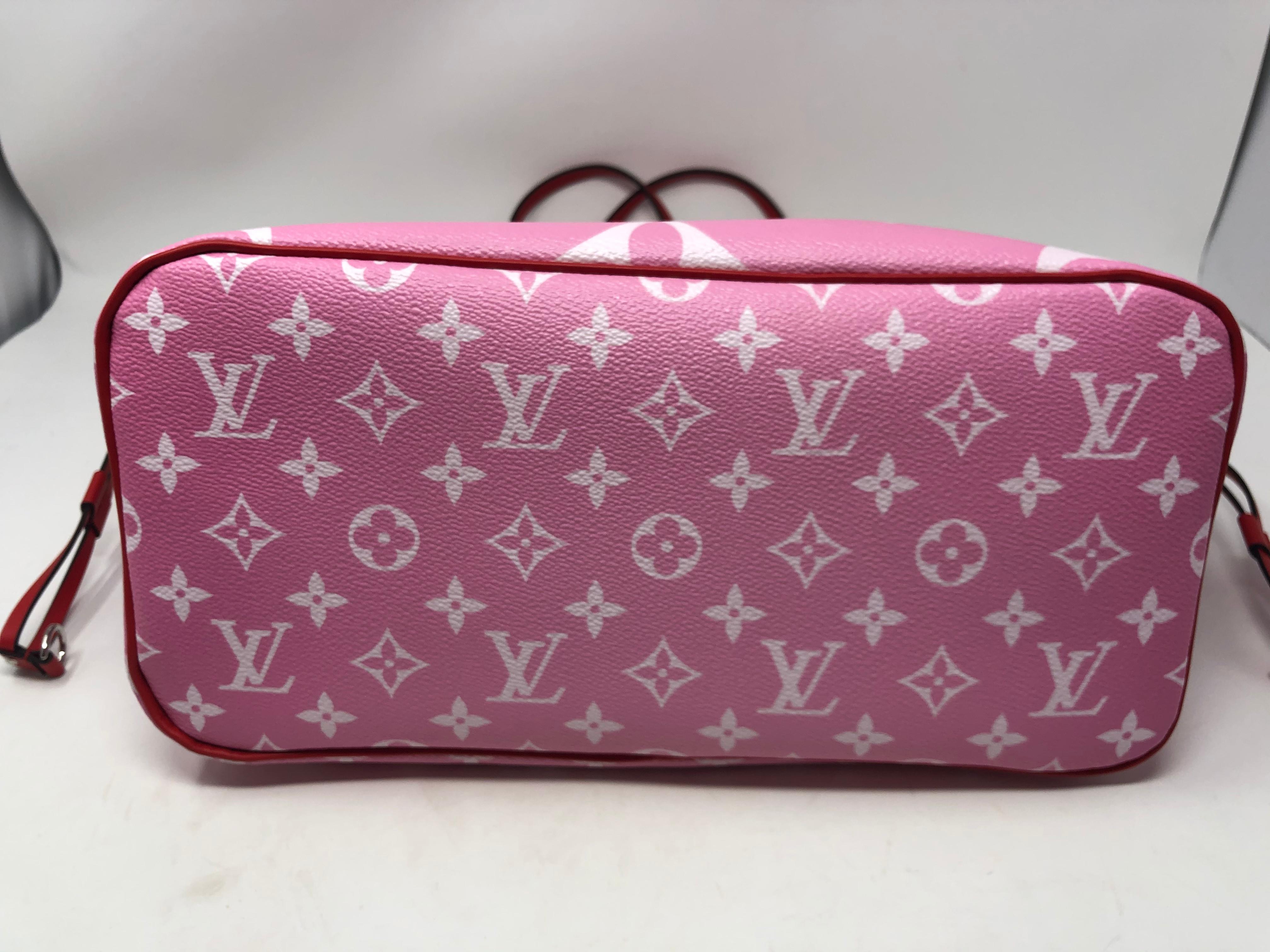 Louis Vuitton Red Escale Neverfull 1