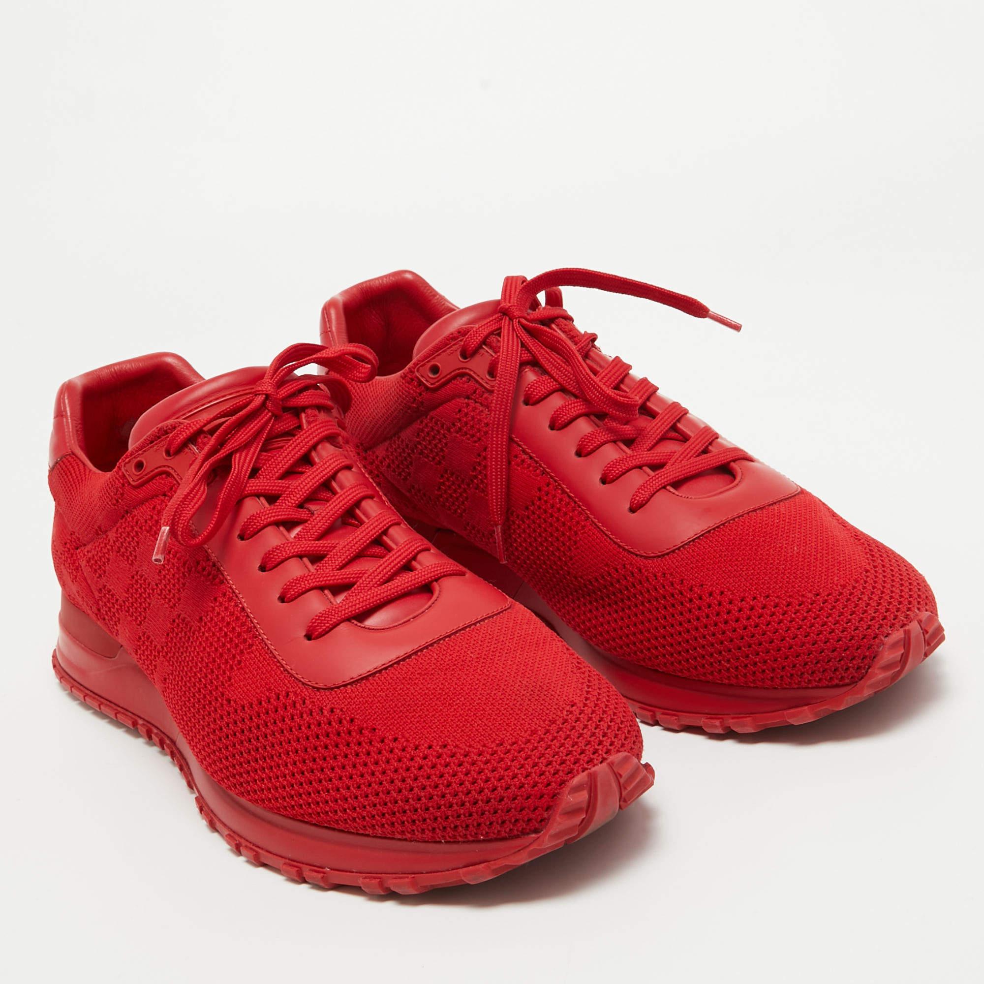Louis Vuitton Red Leather and Mesh Runaway Damier Sneakers Size 43 In Good Condition For Sale In Dubai, Al Qouz 2