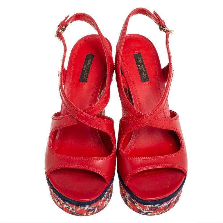 Louis Vuitton Red Leather And Multicolor Wedge Slingback Sandals Size 39.5 In Good Condition In Dubai, Al Qouz 2