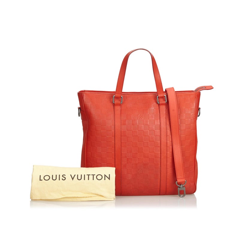 Does Louis Vuitton Have Red Trim