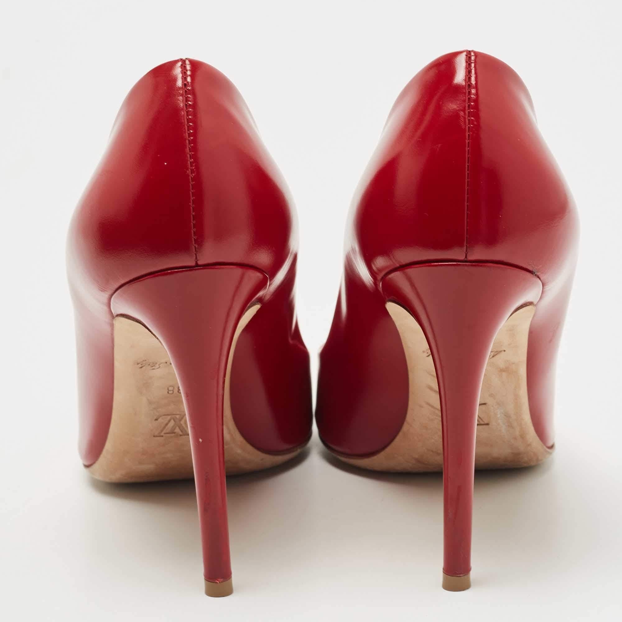 Women's Louis Vuitton Red Leather Dice Pumps Size 38