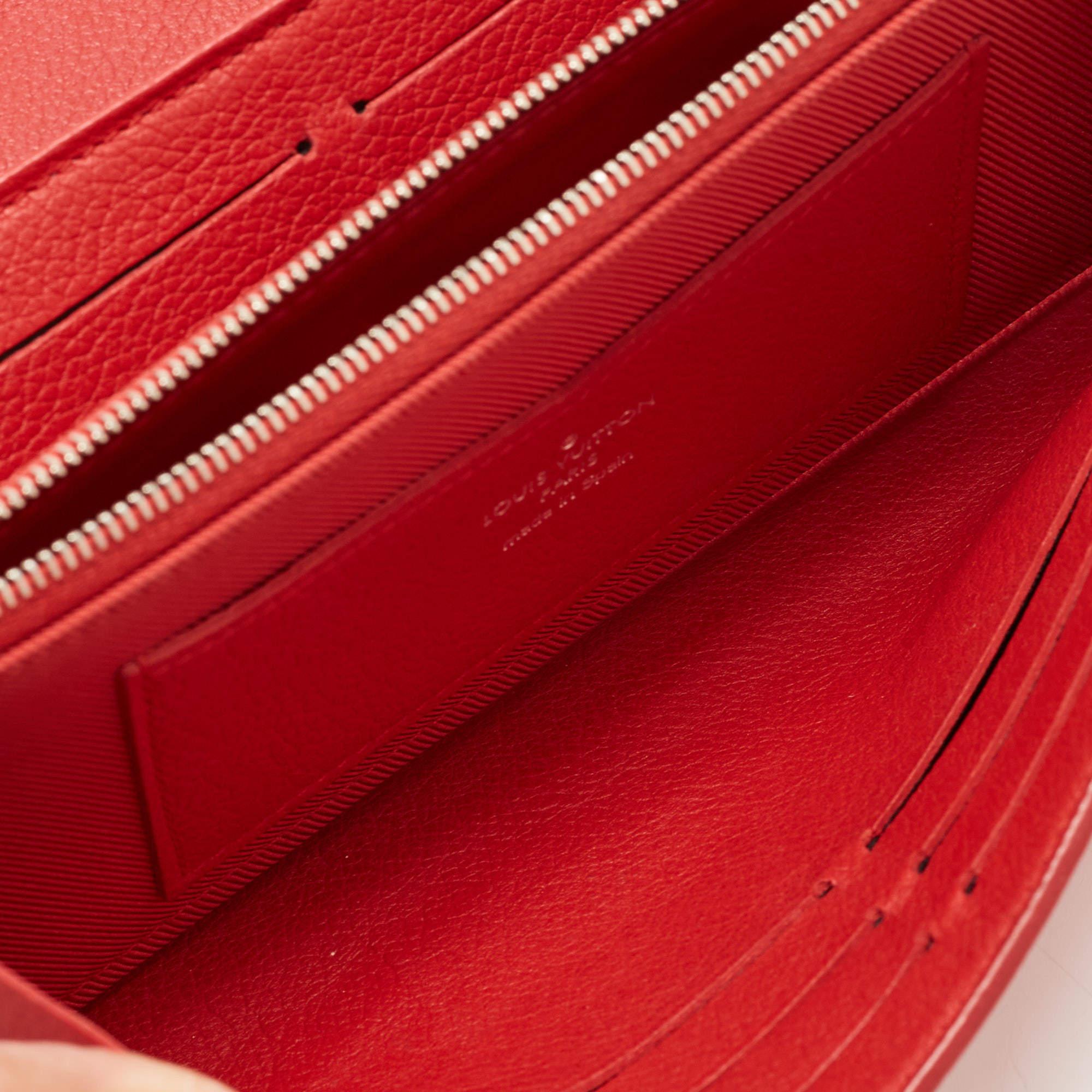 Portemonnaie aus rotem Leder von Louis Vuitton Lockme II im Angebot 4
