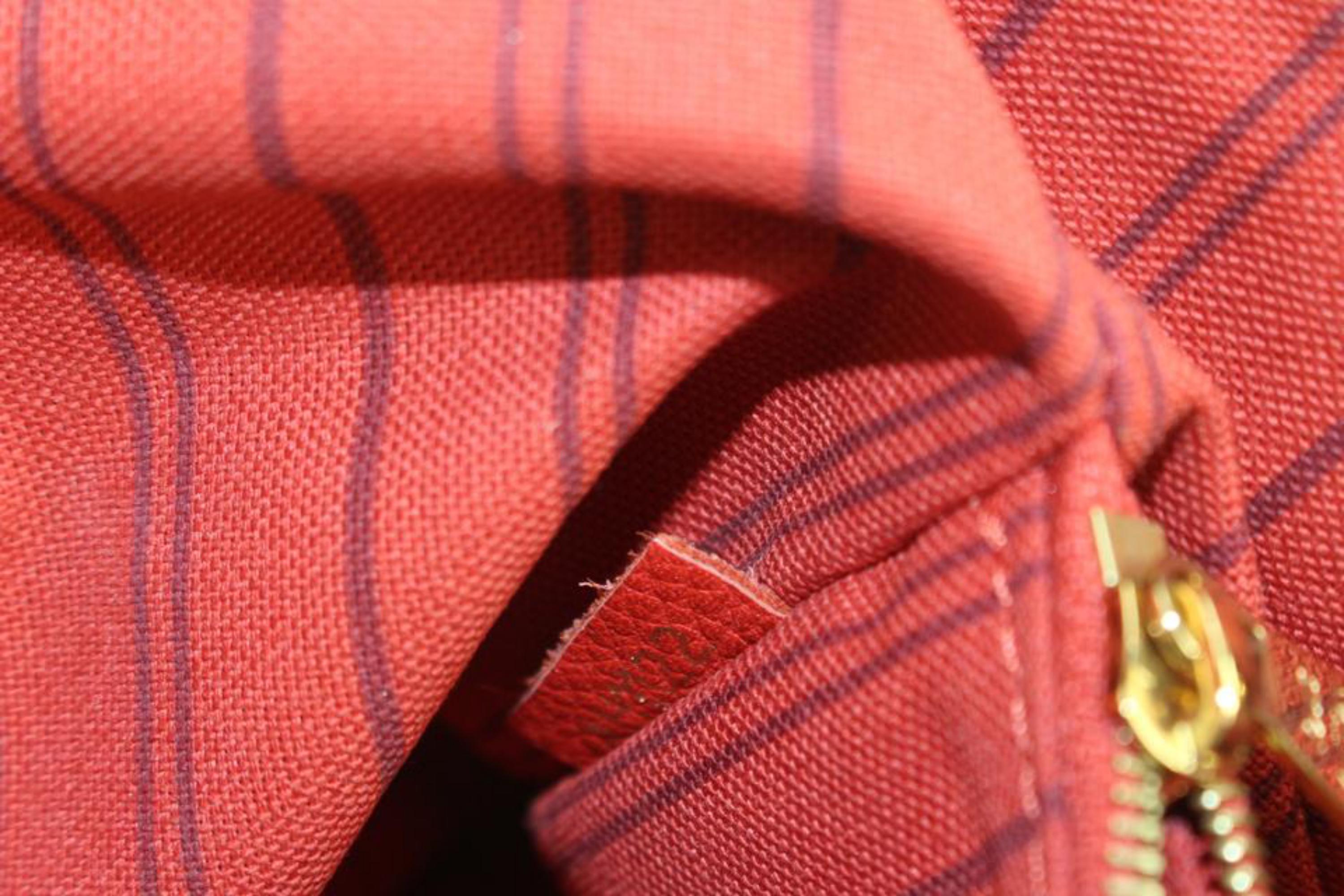 Louis Vuitton - Sac 2way Empreinte Lumineuse PM en cuir rouge avec monogramme 1lk516s en vente 3