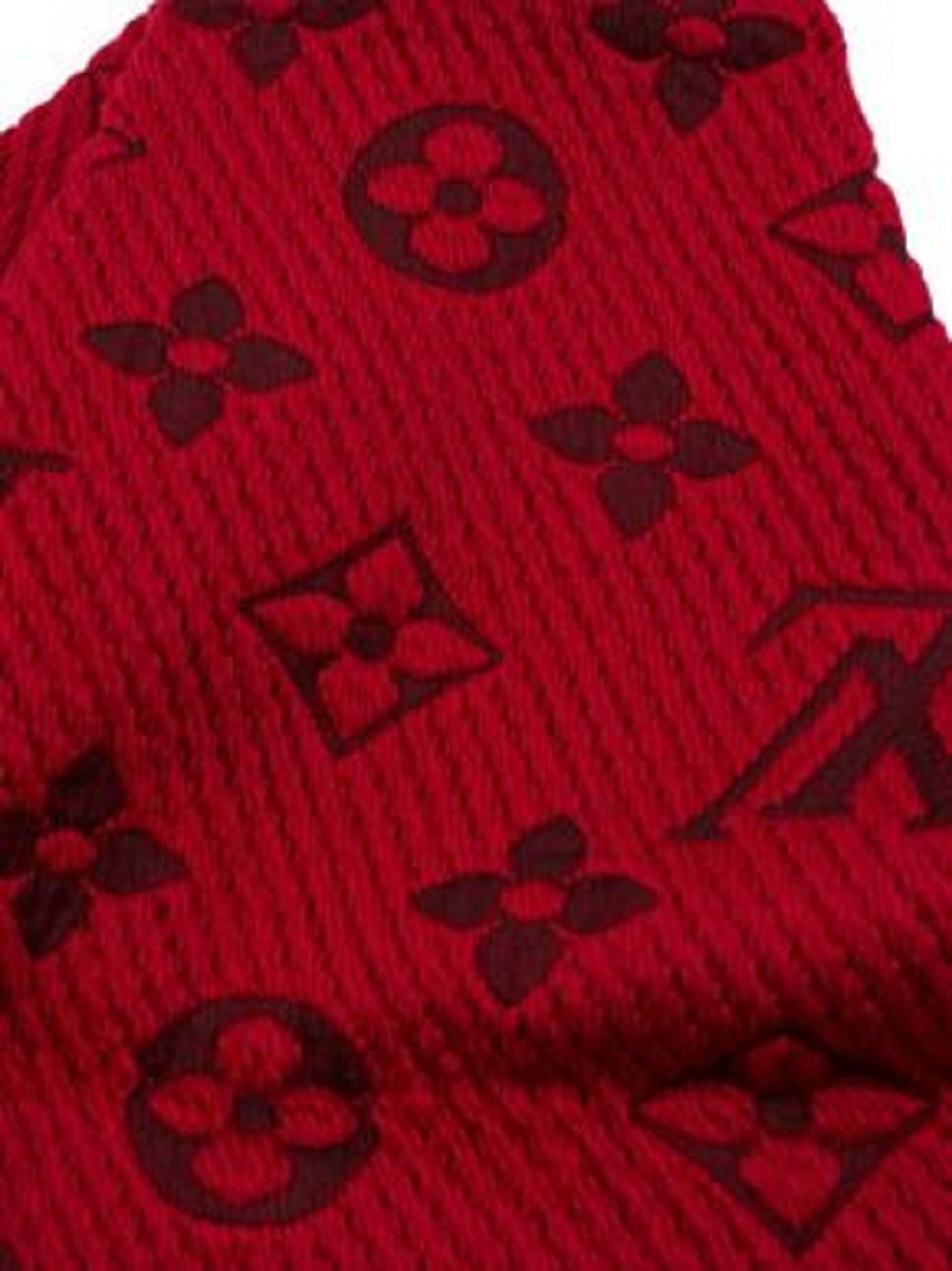 Louis Vuitton Red Logomania Shine Shawl For Sale 1