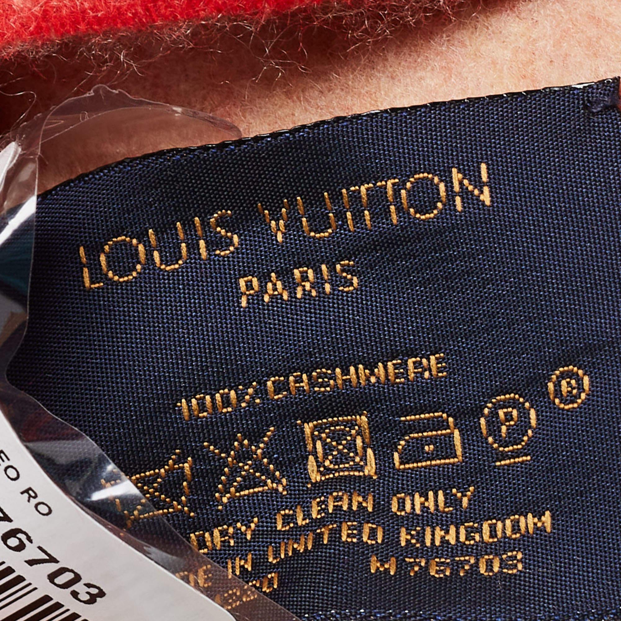 Louis Vuitton Red Monogram Cashmere Rodeo Reykjavik Scarf In New Condition For Sale In Dubai, Al Qouz 2