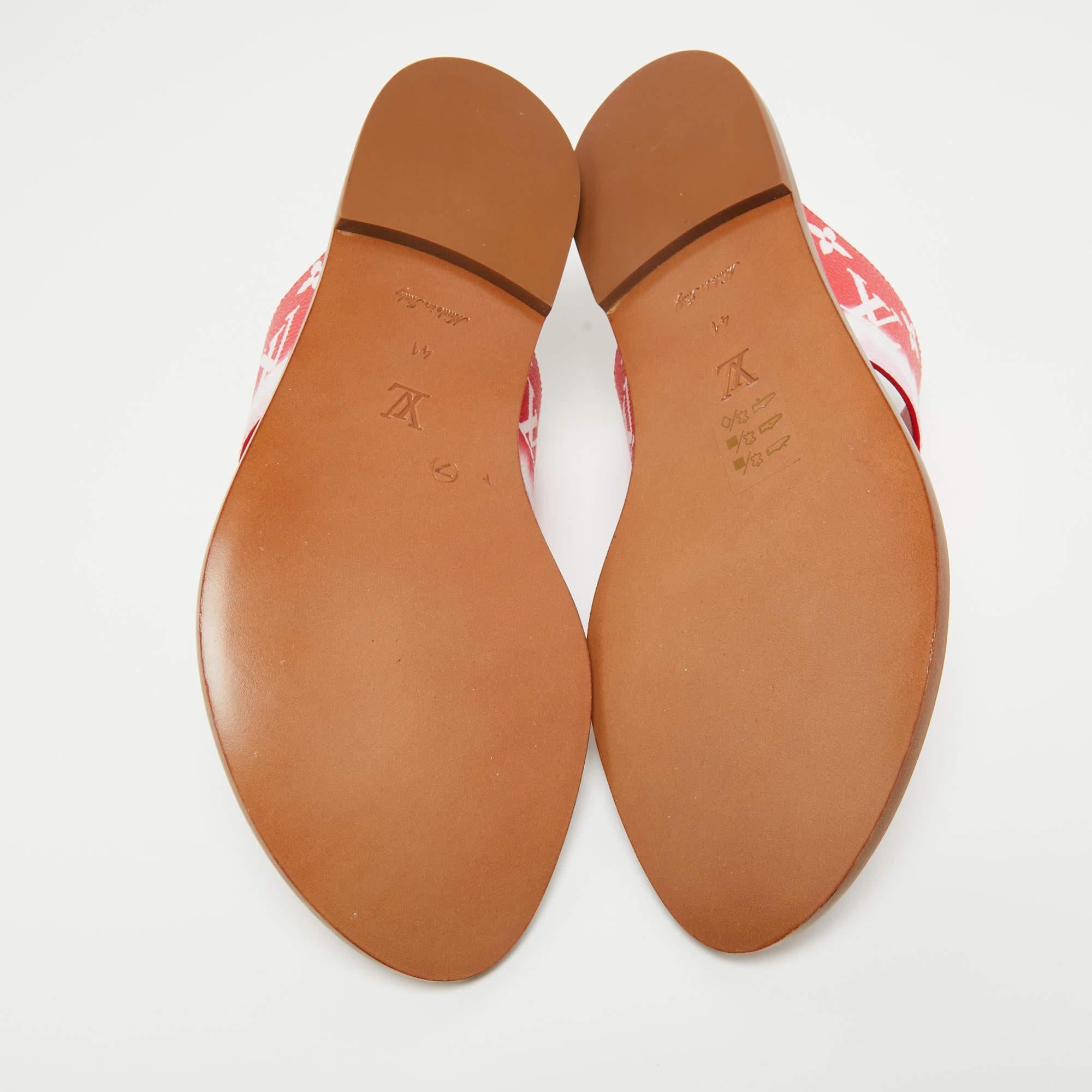 Beige Louis Vuitton - Rosso Monogram Escale Canvas Palma Thong Flats Taglia 41 in vendita