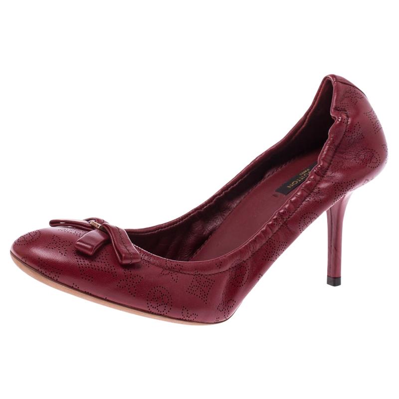 Louis Vuitton Red Monogram Perforated Leather Elba Pumps Size 38.5 For Sale