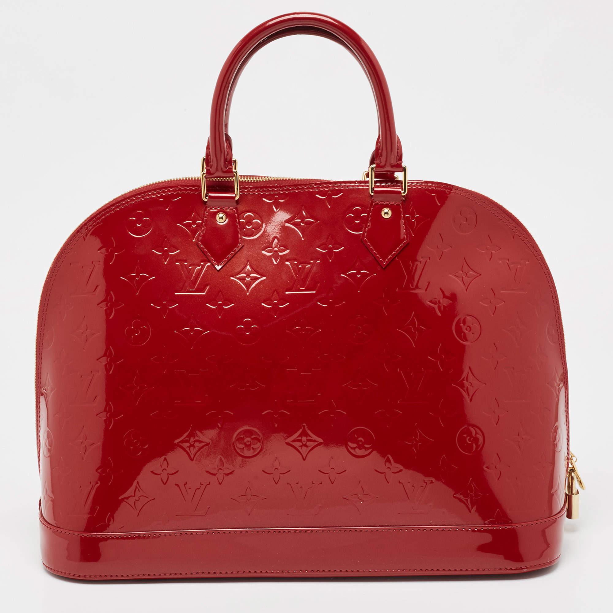 Louis Vuitton Rouge Monogramme Vernis Alma GM en vente 2