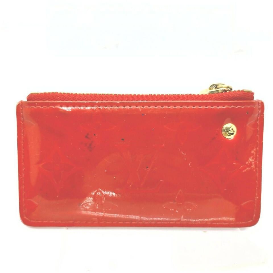 Louis Vuitton Red Monogram Vernis Key Pochette Cles Keychain 862080 For Sale 4