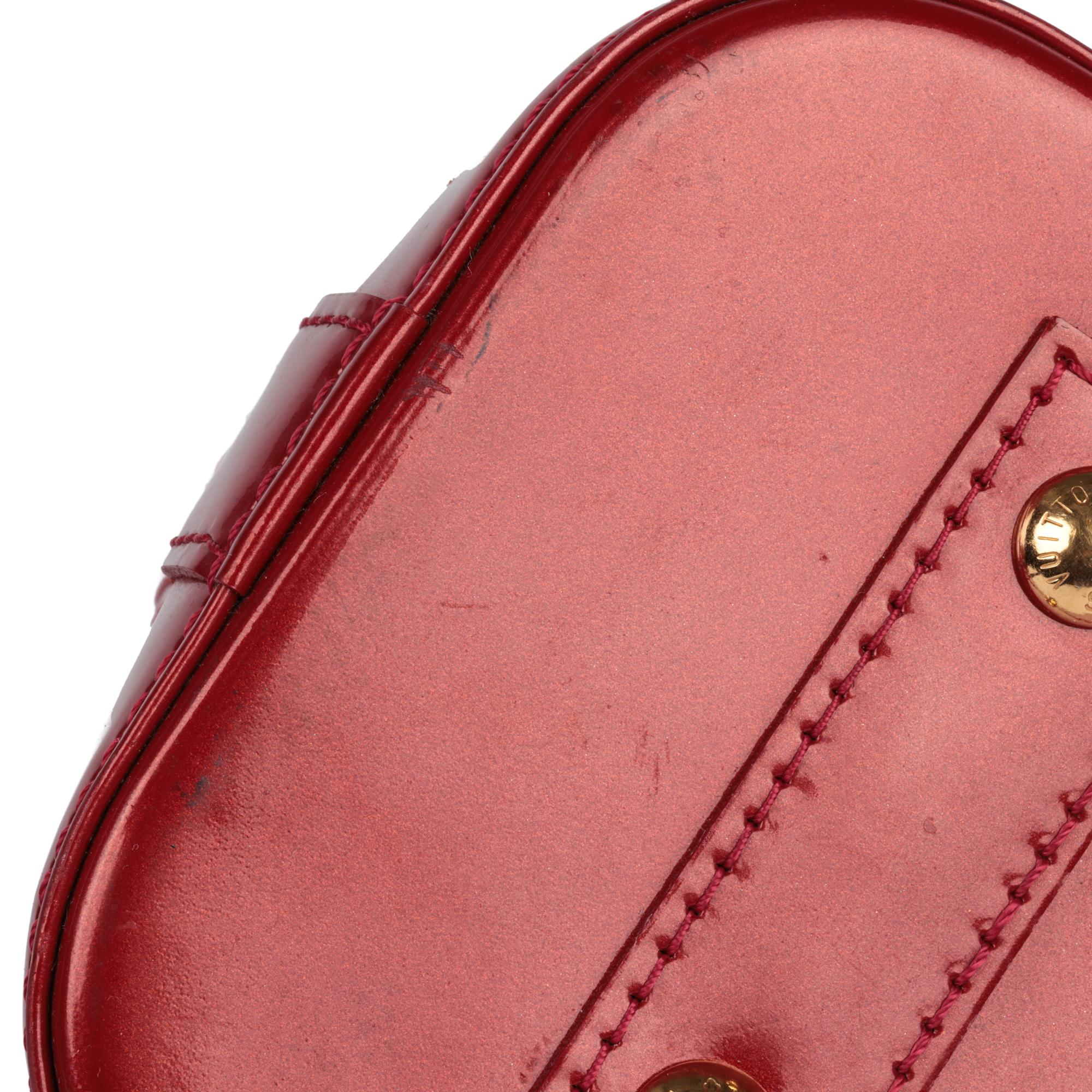 Louis Vuitton - Sac Alma BB en cuir rouge avec monogramme et monogramme en vente 2