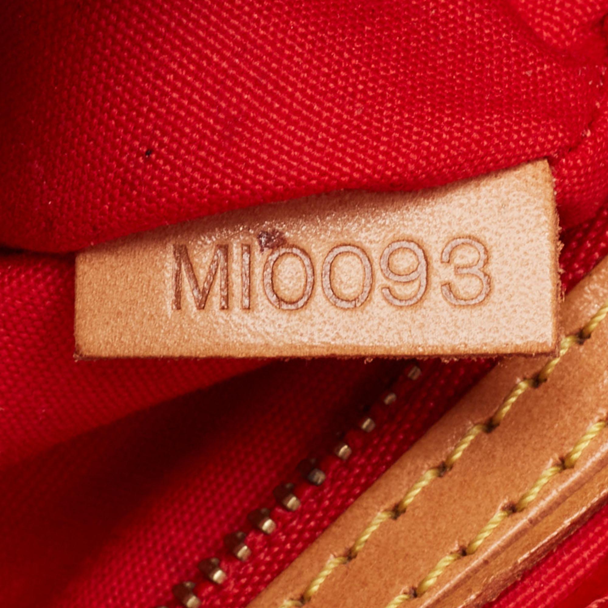 Louis Vuitton Rote Monogrammierte Vernis Reade PM Tasche im Angebot 9