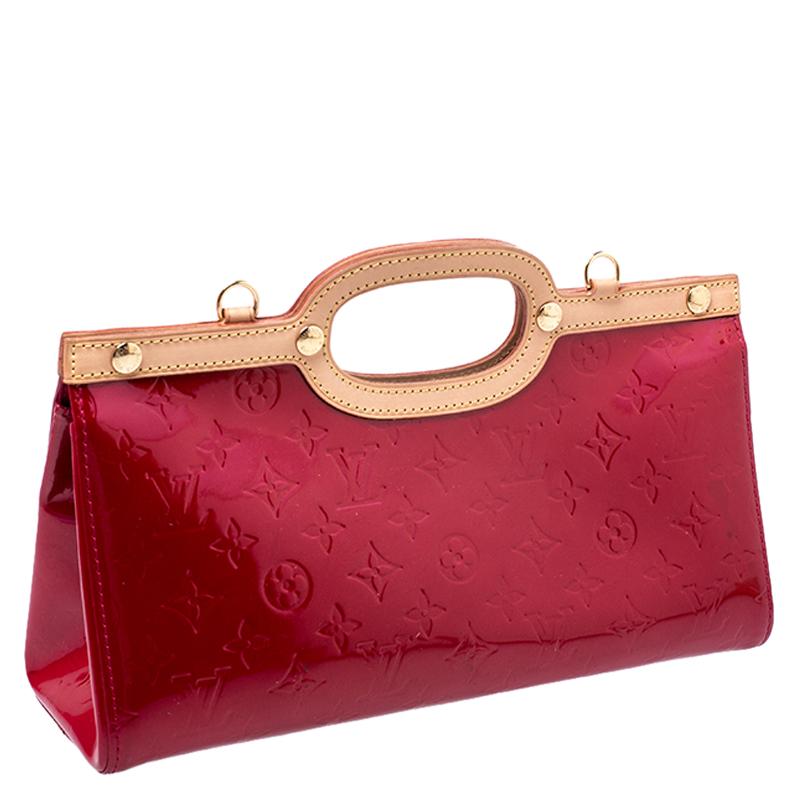 Louis Vuitton Red Monogram Vernis Roxbury Drive Bag In Good Condition In Dubai, Al Qouz 2