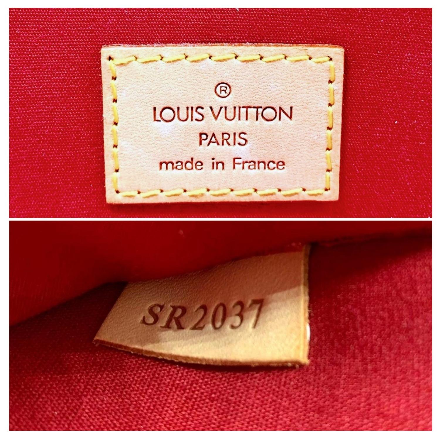 Louis Vuitton Red Monogram Vernis Roxbury Drive Bag In Excellent Condition In Scottsdale, AZ