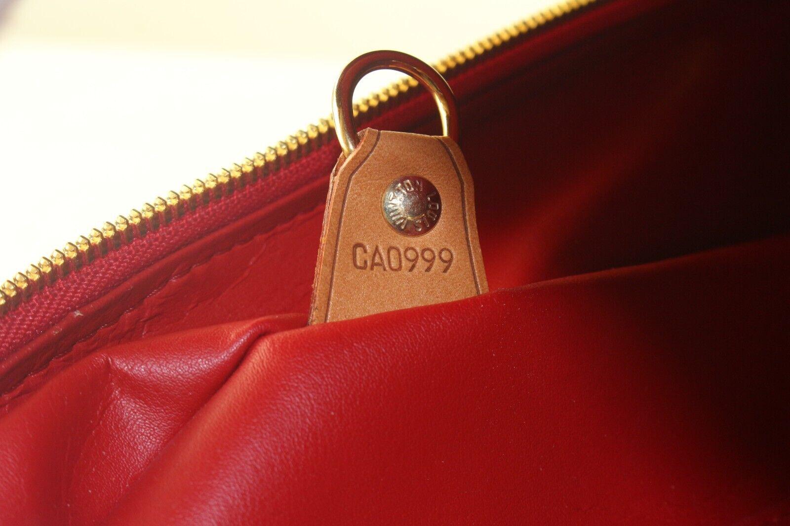 Louis Vuitton Red Monogram Vernis Sutton Travel Shoulder bag 3LVS921K For Sale 6