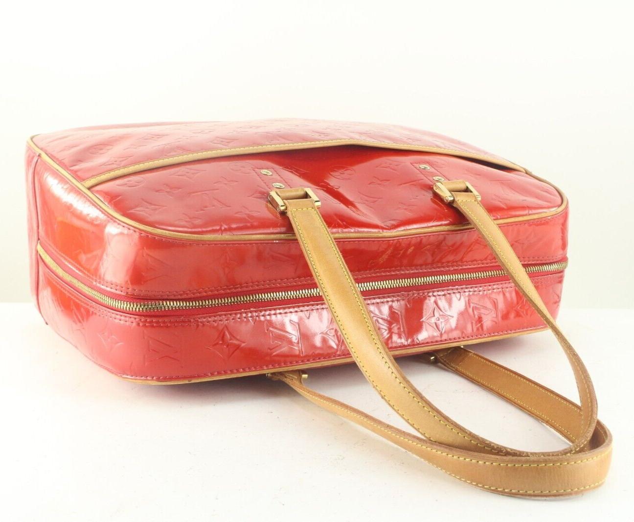 Louis Vuitton Red Monogram Vernis Sutton Travel Shoulder bag 3LVS921K In Good Condition For Sale In Dix hills, NY