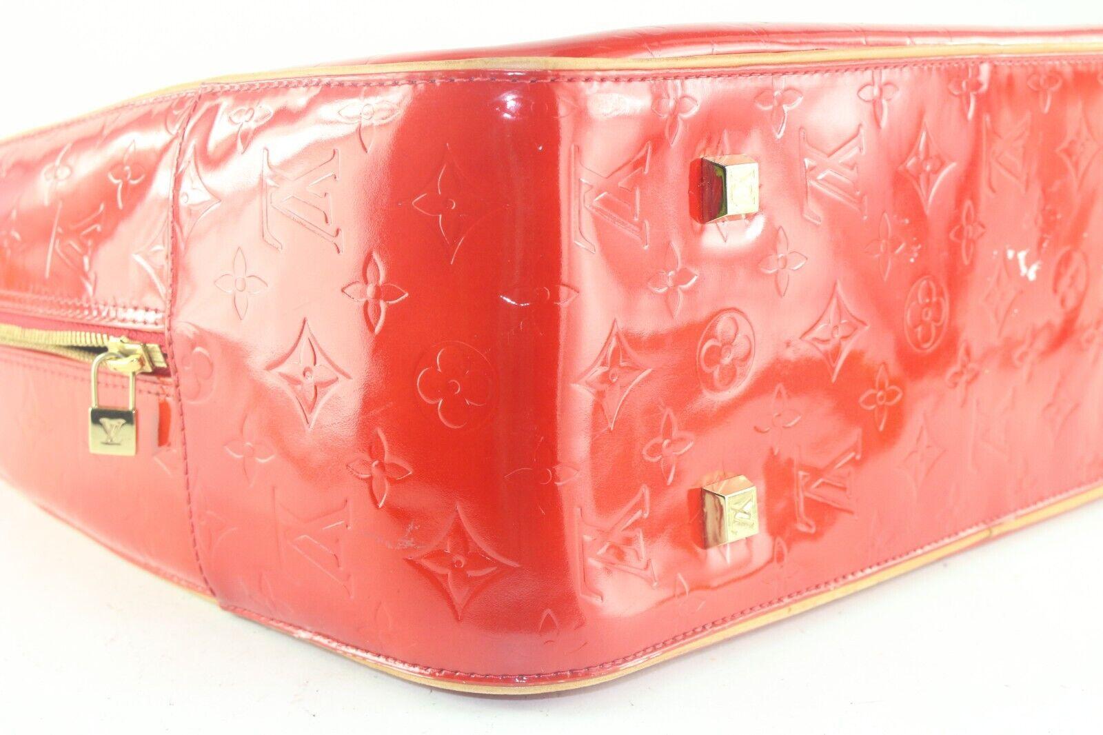 Louis Vuitton Red Monogram Vernis Sutton Travel Shoulder bag 3LVS921K For Sale 4