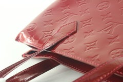 Louis Vuitton Red Monogram Vernis Wilshire PM Tote 9LVS926K