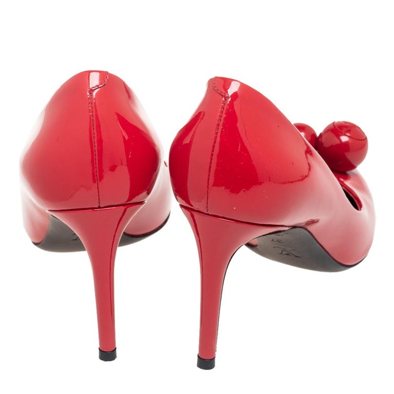 Louis Vuitton Red Patent Leather Betty Pumps Size 37 For Sale 1
